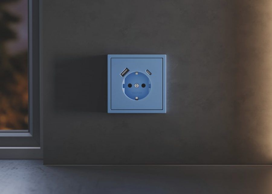 Накладка для розетки с заземлением и защитными шторками, с USB A+C, S70 (деним)
