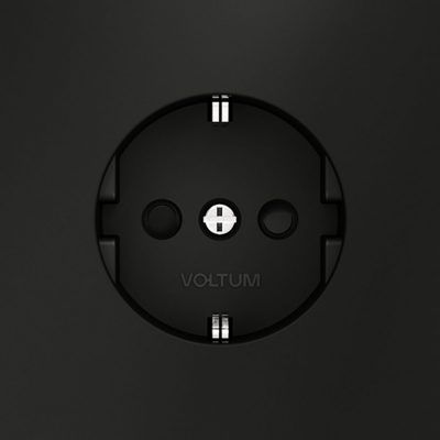 Розетка встраиваемая VOLTUM S70 с заземлением и защитными шторками, 16А, (черный матовый)