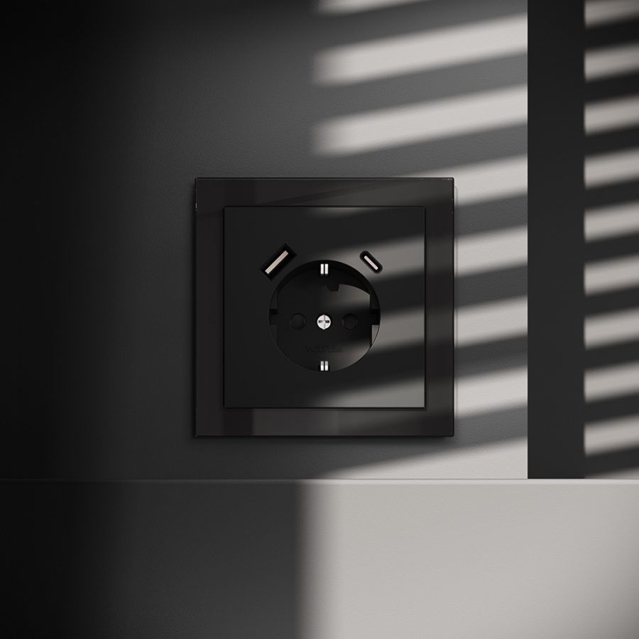 Накладка для розетки с заземлением и защитными шторками, с USB A+C, S70 (черный матовый)