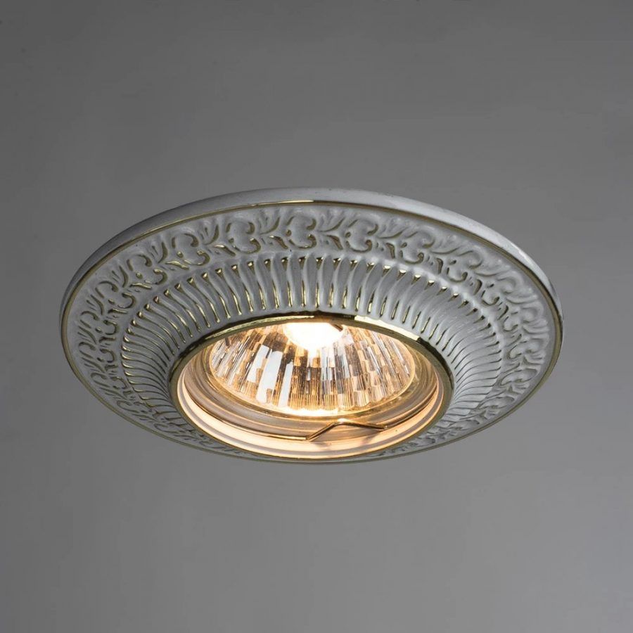 Точечный встраиваемый светильник Arte Lamp OCCHIO A5280PL-1WG