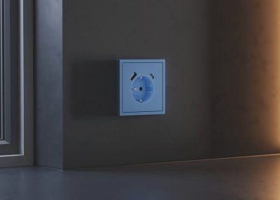 Накладка для розетки с заземлением и защитными шторками, с USB A+C, S70 (деним)