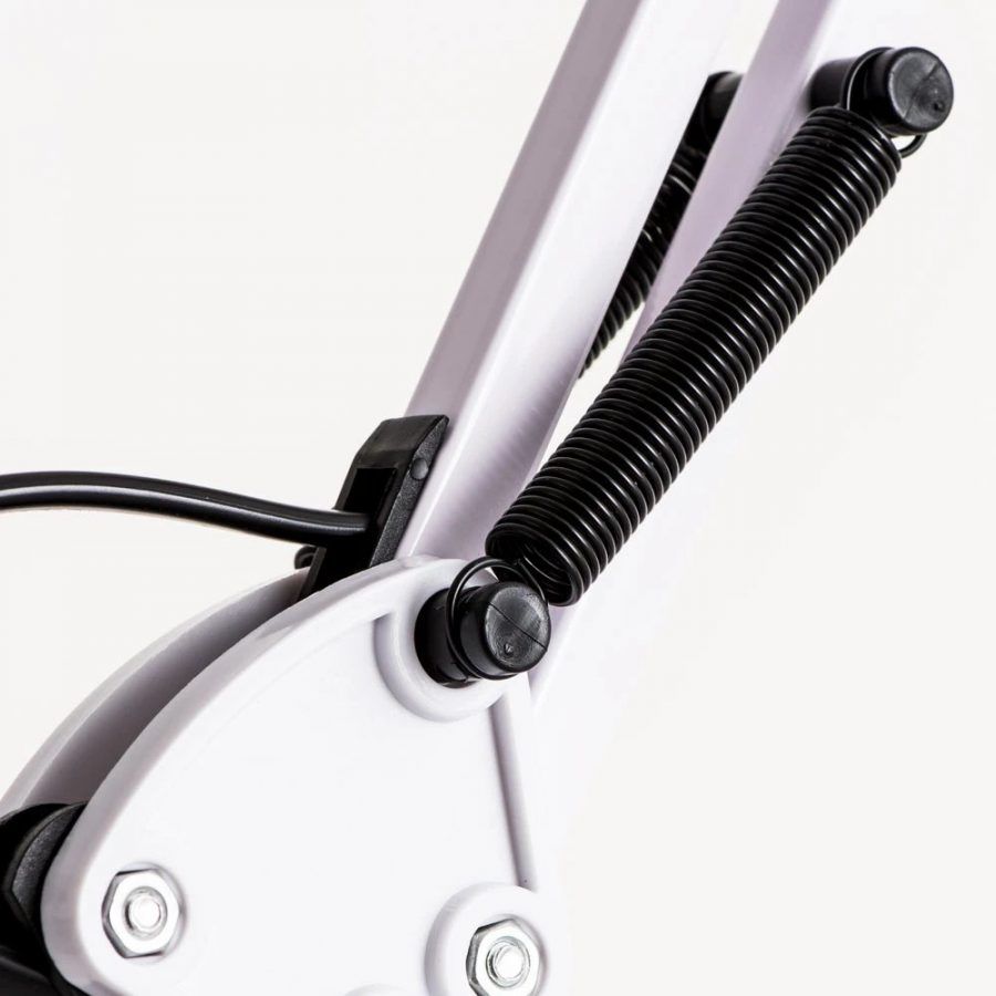 Офисная настольная лампа Arte Lamp LUXO A2016LT-1WH